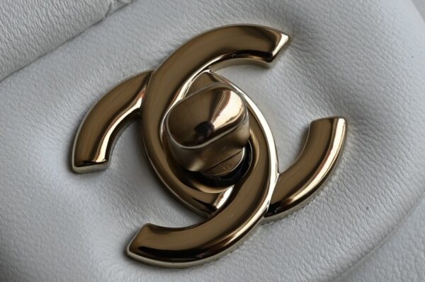 Chanel CF Medium - Image 5