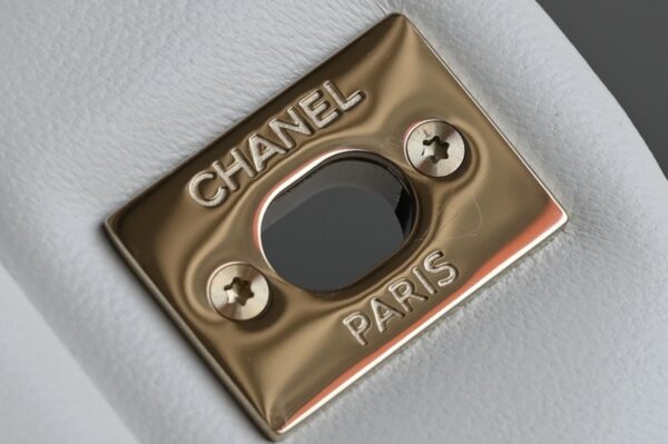 Chanel CF Medium - Image 4