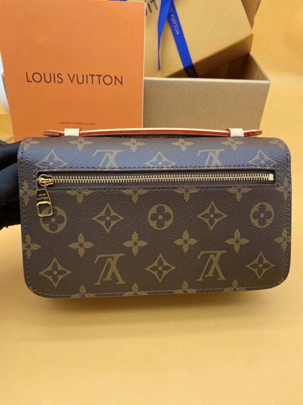 LV Pochette Métis East West - Image 2