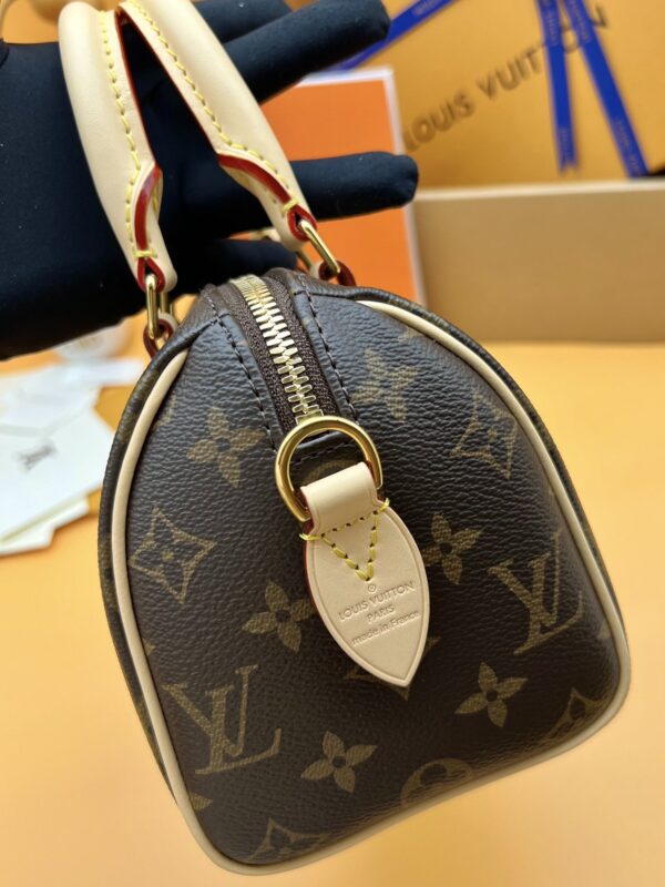 LV Speedy Bandoulière 20 - Image 2