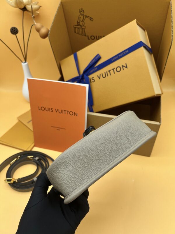 LV Nano Diane - Image 5